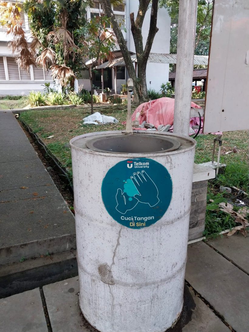 Fasilitas Cuci Tangan di Area Kampus Telkom University Fasilitas Cuci Tangan di Area Kampus Telkom University